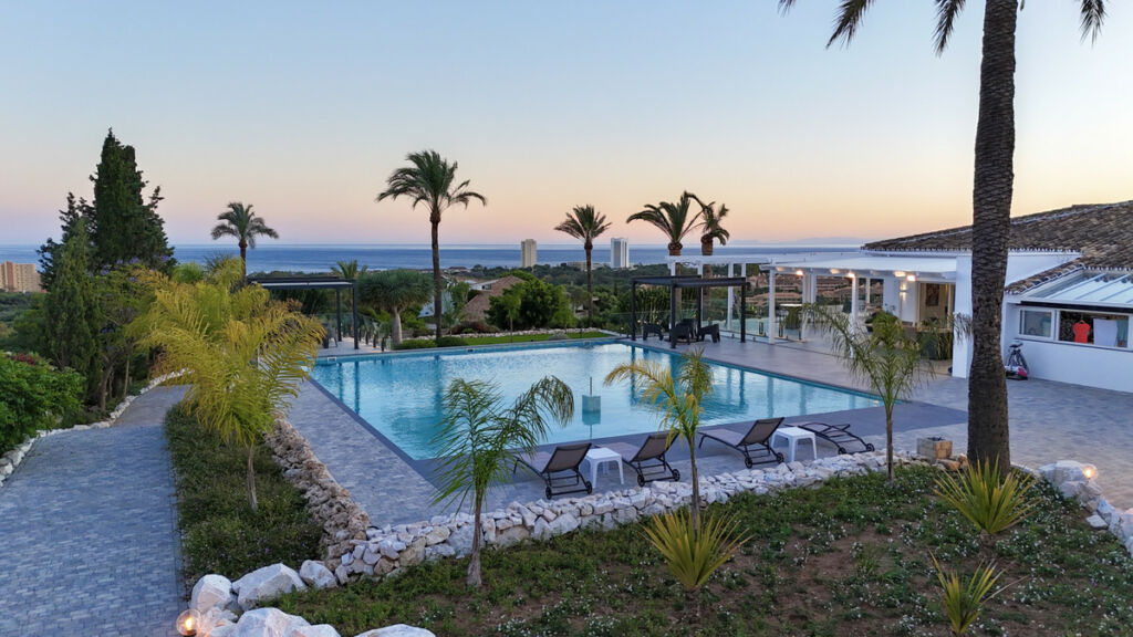 Detached Villa Elviria Málaga - image 21