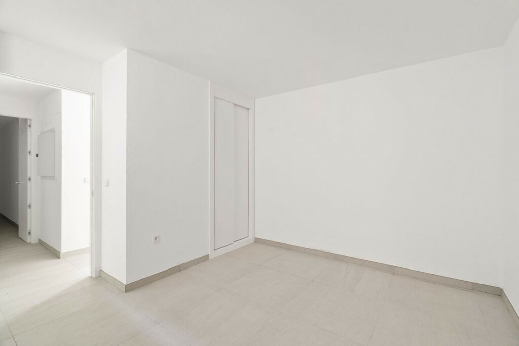 Semi-Detached House Río Real Málaga - image 17