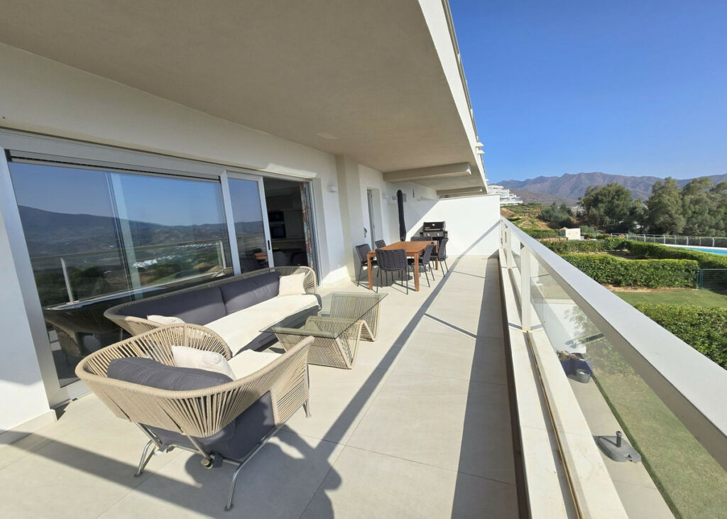 Middle Floor Apartment La Cala Golf Málaga - image 17
