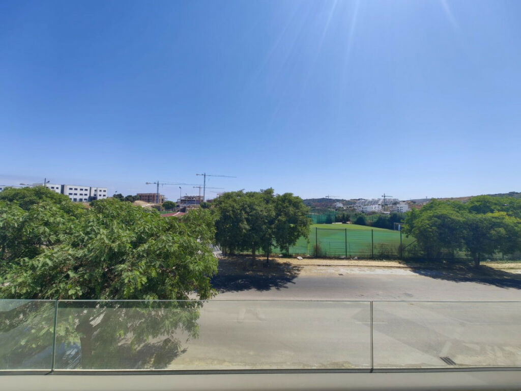 Middle Floor Apartment Estepona Málaga - image 17