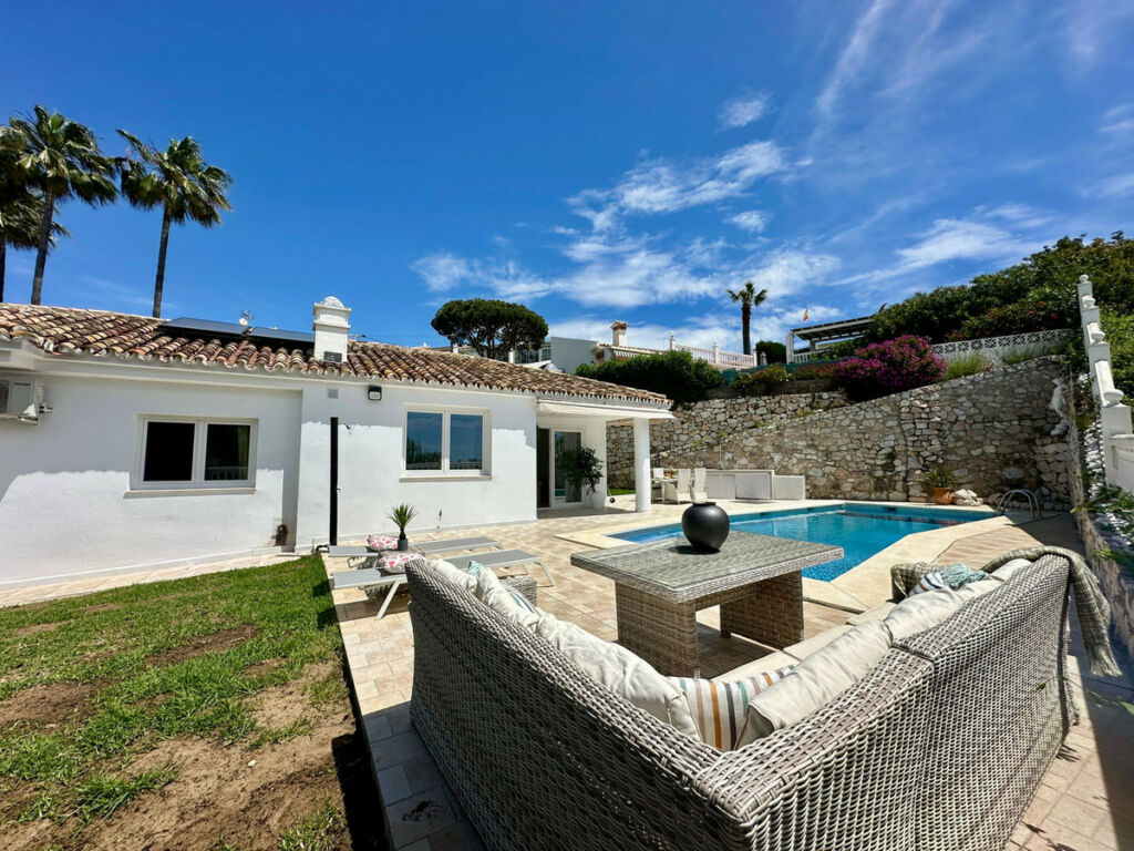Detached Villa El Faro Málaga - image 17