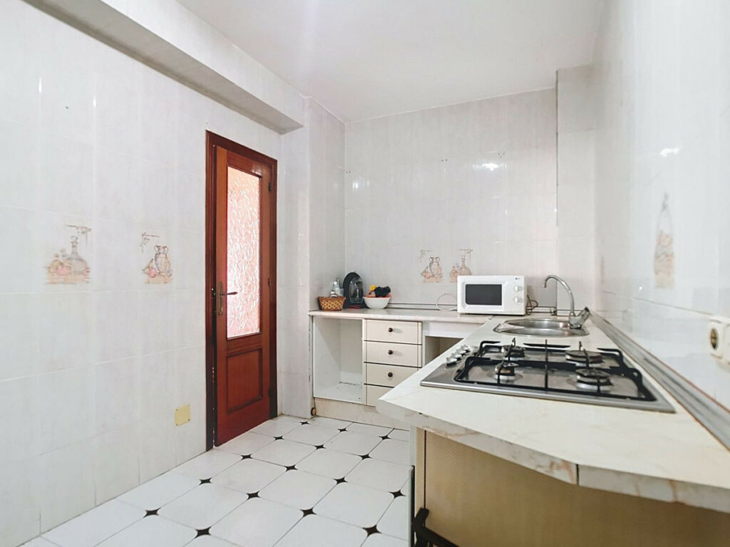 Middle Floor Apartment Fuengirola Málaga - image 17