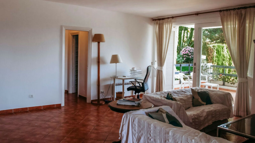 Ground Floor Apartment Los Monteros Málaga - image 19