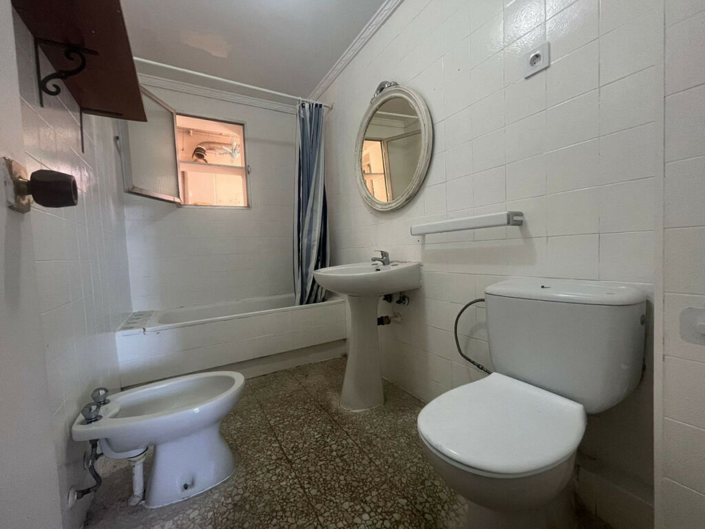 Middle Floor Apartment Estepona Málaga - image 17