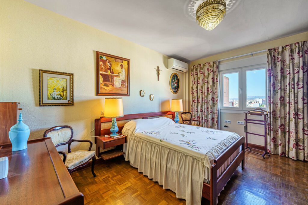Penthouse Málaga Centro Málaga - image 17