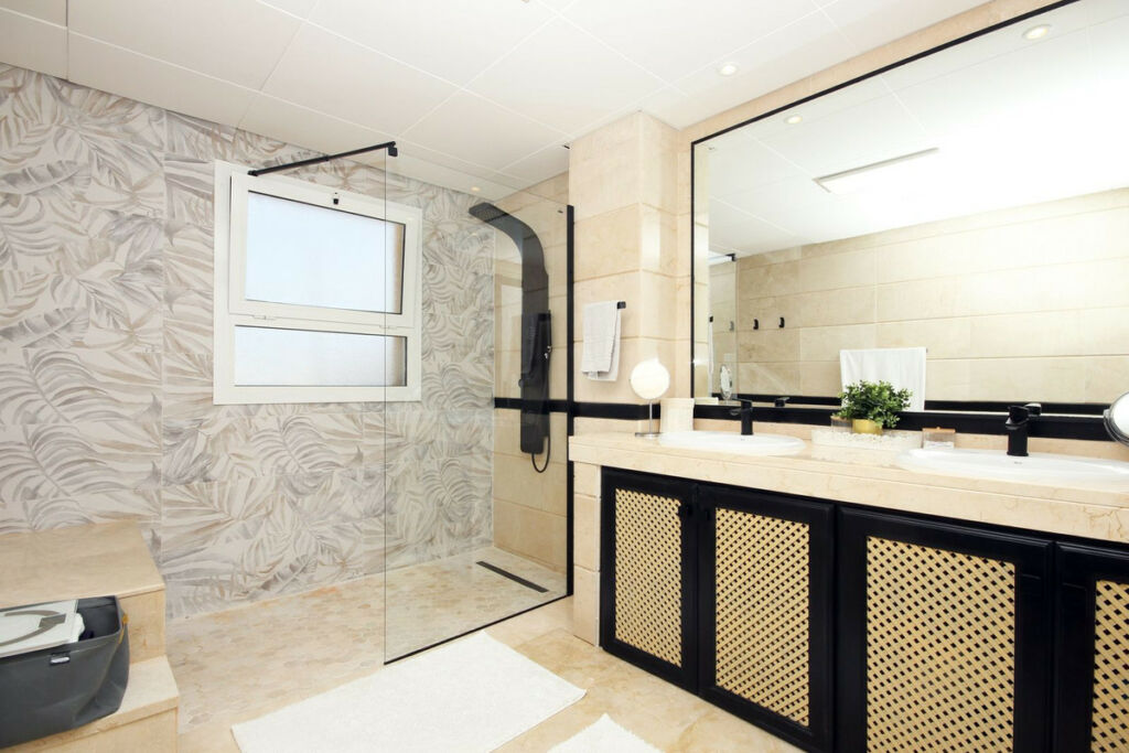 Middle Floor Apartment San Roque Club Cádiz - image 17