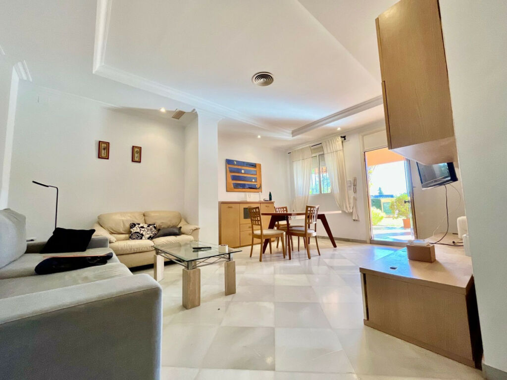 Ground Floor Apartment Puerto Banús Málaga - image 17
