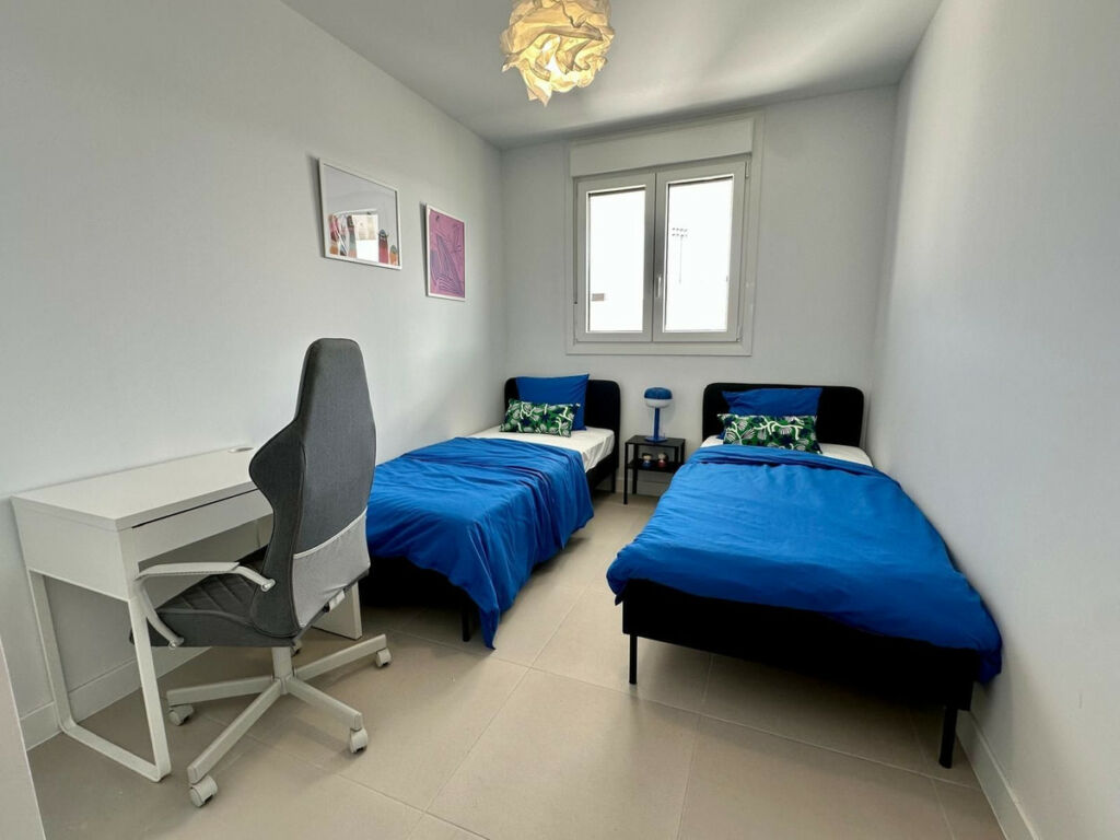 Middle Floor Apartment Estepona Málaga - image 17