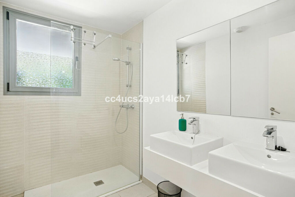 Ground Floor Apartment Estepona Málaga - image 18