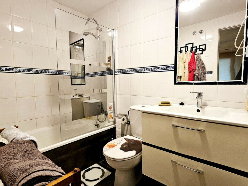 Middle Floor Apartment Casares Playa Málaga - image 22