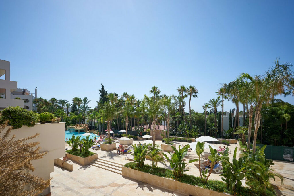 Middle Floor Apartment The Golden Mile Málaga - image 18