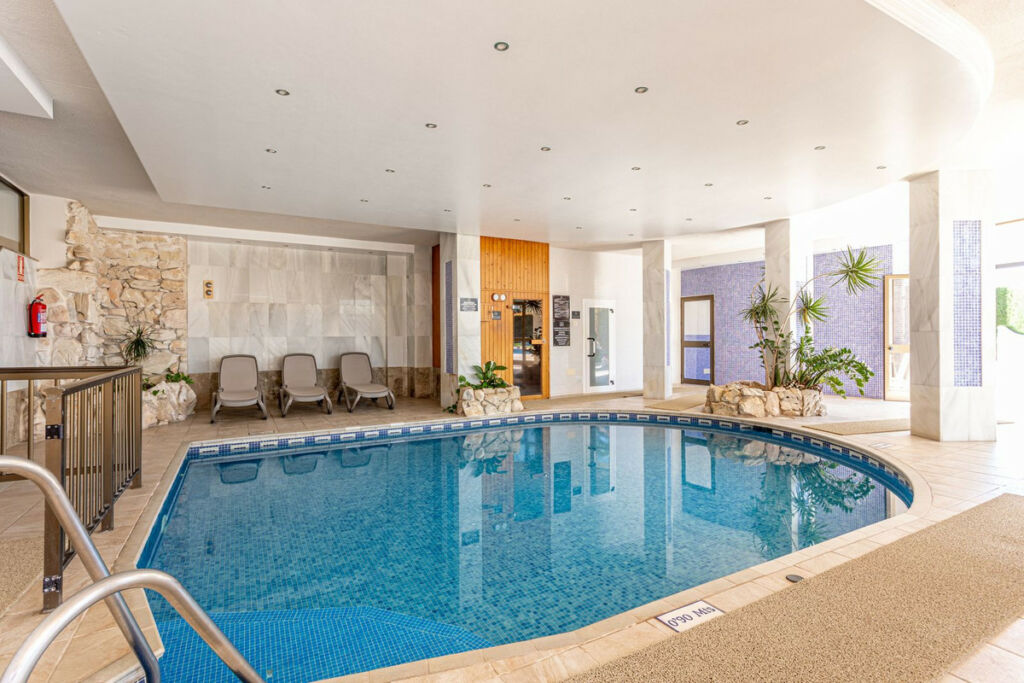 Top Floor Apartment Estepona Málaga - image 18