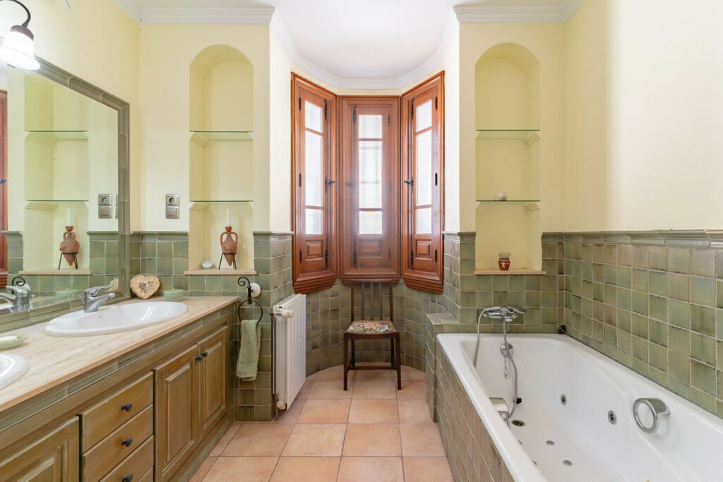 Detached Villa Torre del Mar Málaga - image 18