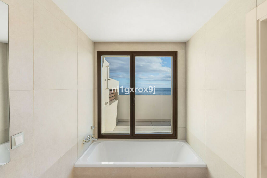 Penthouse Duplex Estepona Málaga - image 18