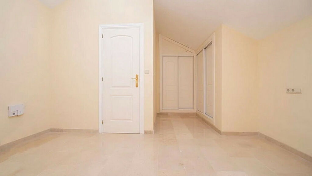 Duplex Elviria Málaga - image 18