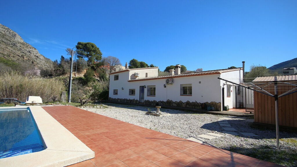 Detached Villa Benigembla Alicante - image 18