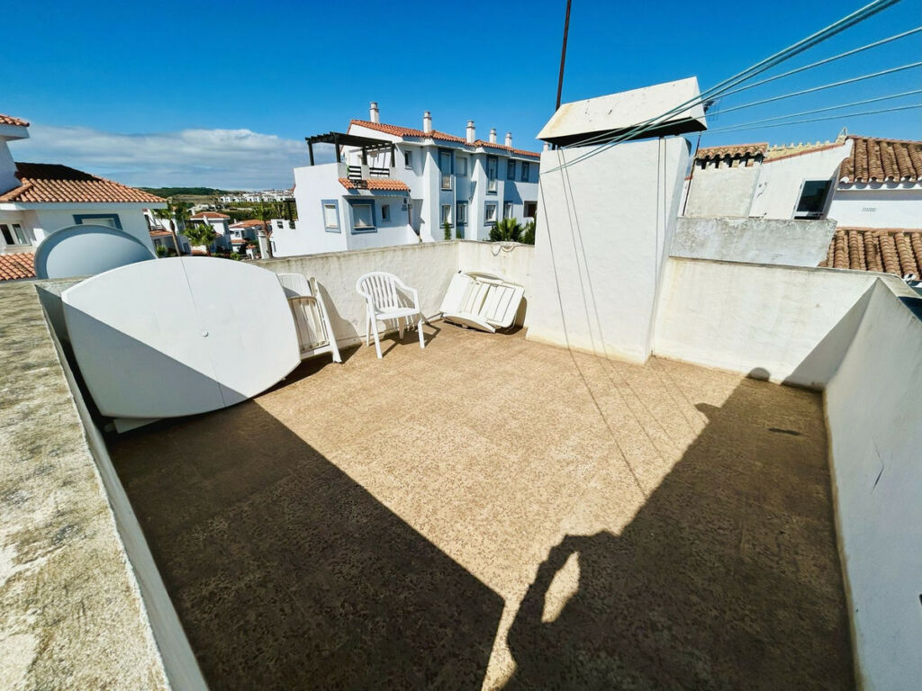 Townhouse La Duquesa Málaga - image 18