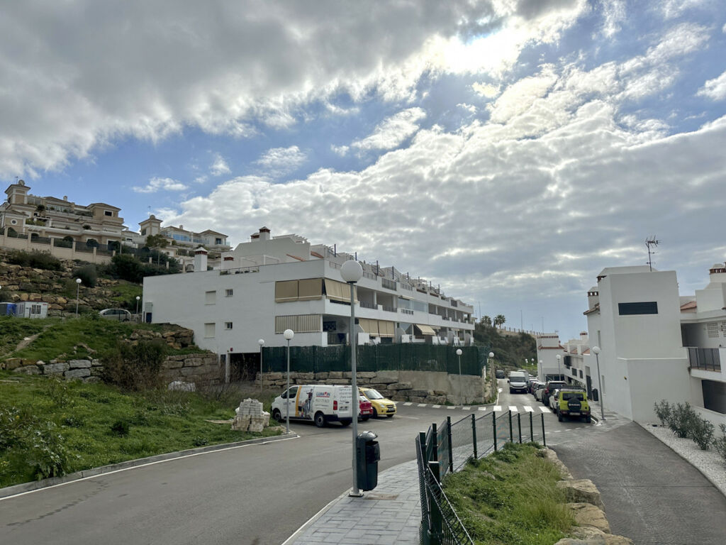 Middle Floor Apartment Doña Julia Málaga - image 18