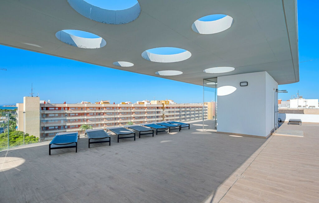 Middle Floor Apartment Punta Prima Alicante - image 18