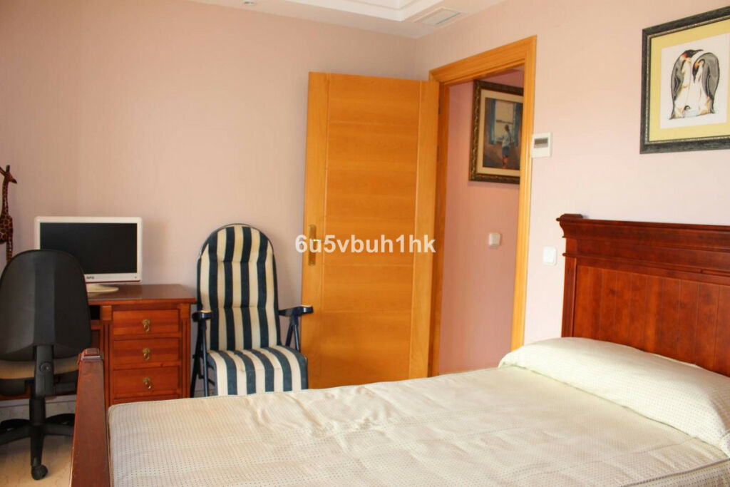 Middle Floor Apartment Manilva Málaga - image 18