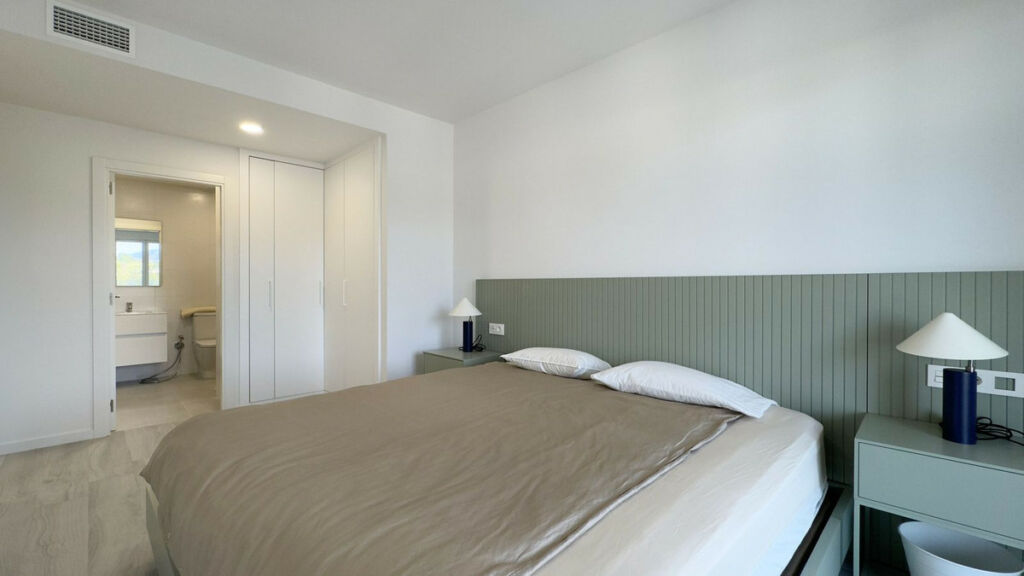 Top Floor Apartment Nueva Andalucía Málaga - image 18