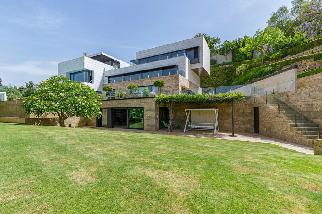 Detached Villa Málaga Este Málaga - image 18
