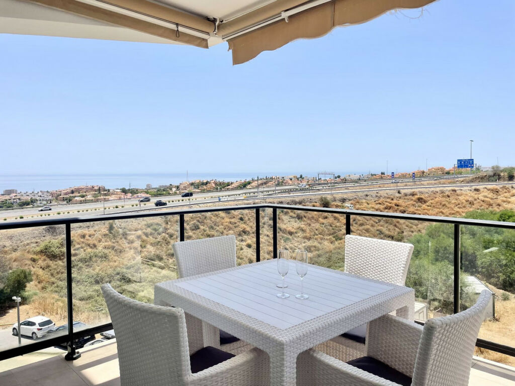 Middle Floor Apartment Riviera del Sol Málaga - image 18