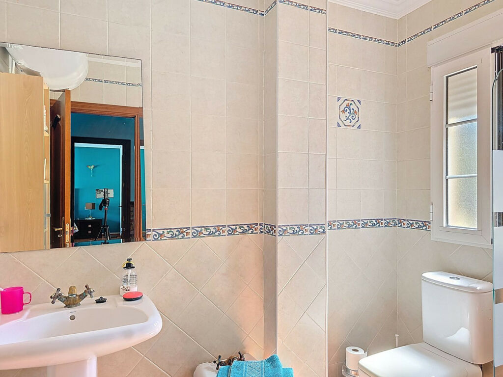 Detached Villa Canillas de Albaida Málaga - image 18