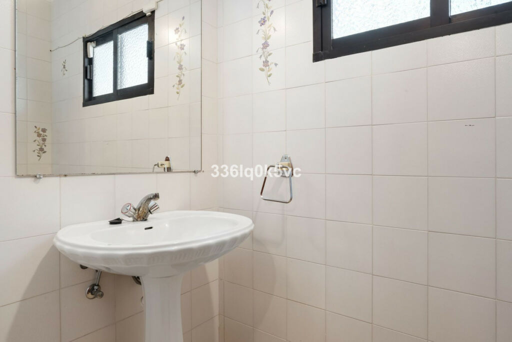 Detached Villa Las Chapas Málaga - image 18