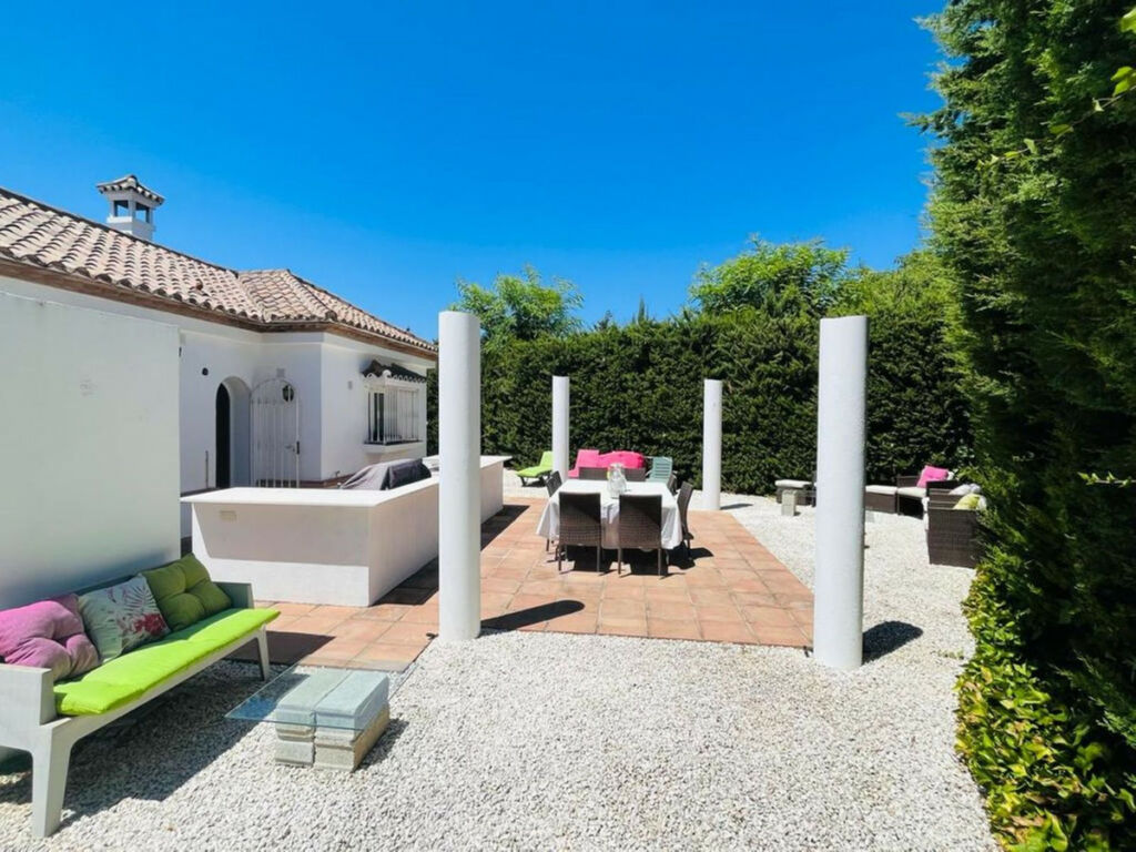 Detached Villa Sotogrande Cádiz - image 18