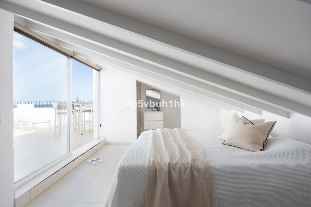 Penthouse Duplex Puerto Banús Málaga - image 18