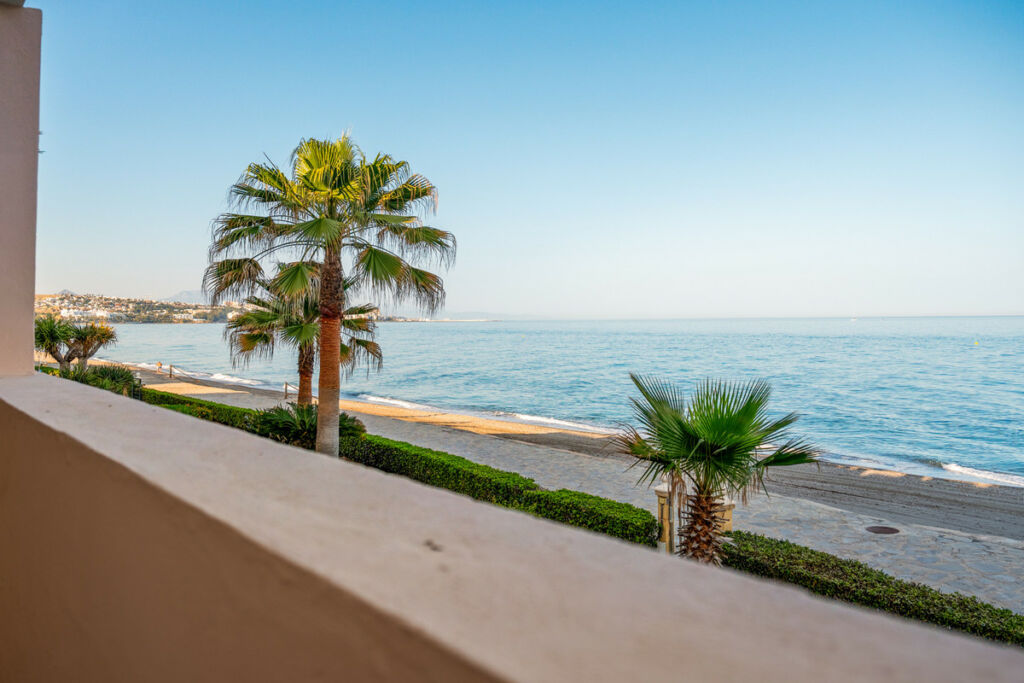 Middle Floor Apartment Estepona Málaga - image 18