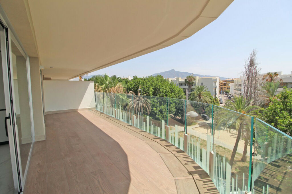 Middle Floor Apartment San Pedro de Alcántara Málaga - image 18