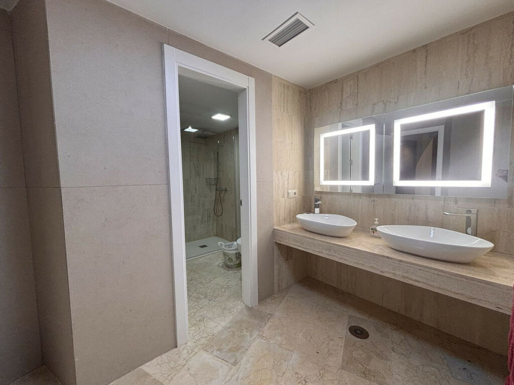 Detached Villa Selwo Málaga - image 18