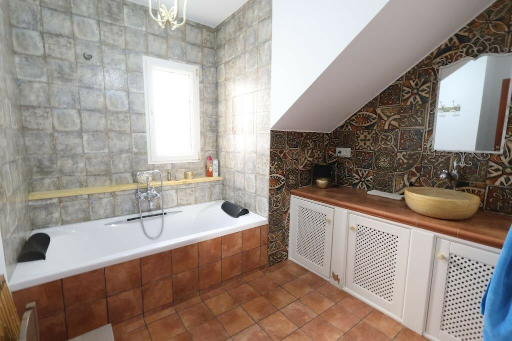 Detached Villa Villamartin Alicante - image 18