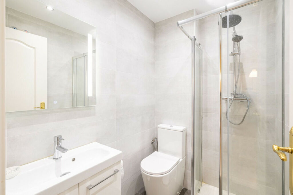 Middle Floor Apartment Riviera del Sol Málaga - image 18