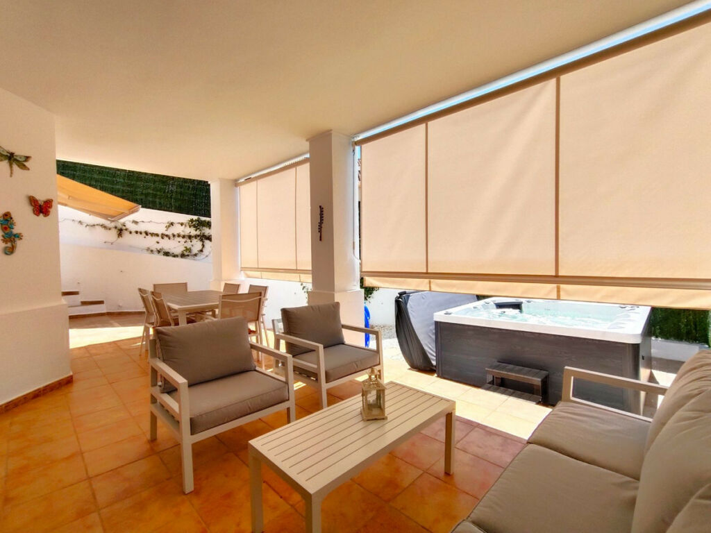 Semi-Detached House Casares Málaga - image 17