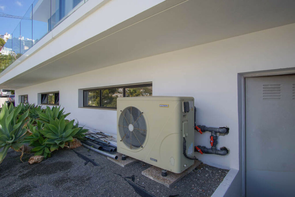 Detached Villa Altea Alicante - image 18