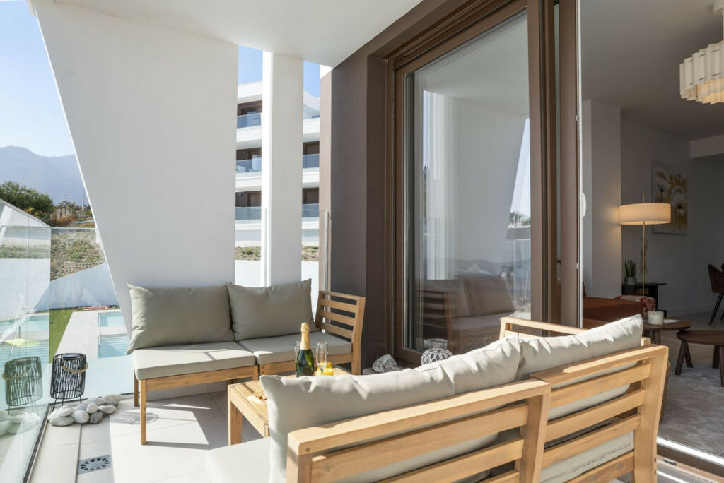 Middle Floor Apartment Estepona Málaga - image 18
