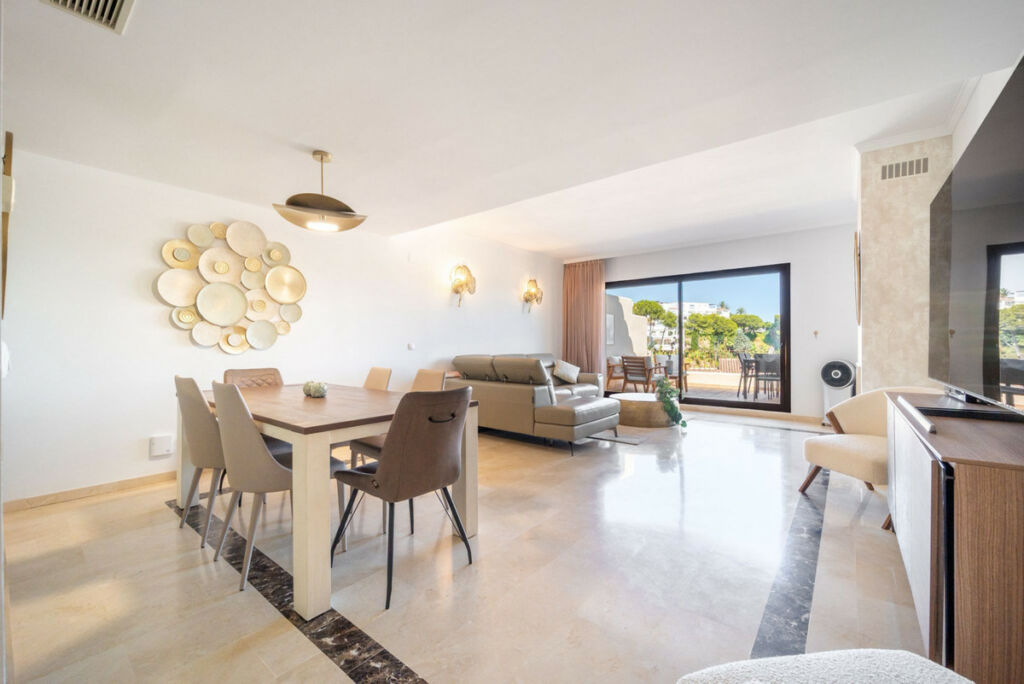 Penthouse La Quinta Málaga - image 18