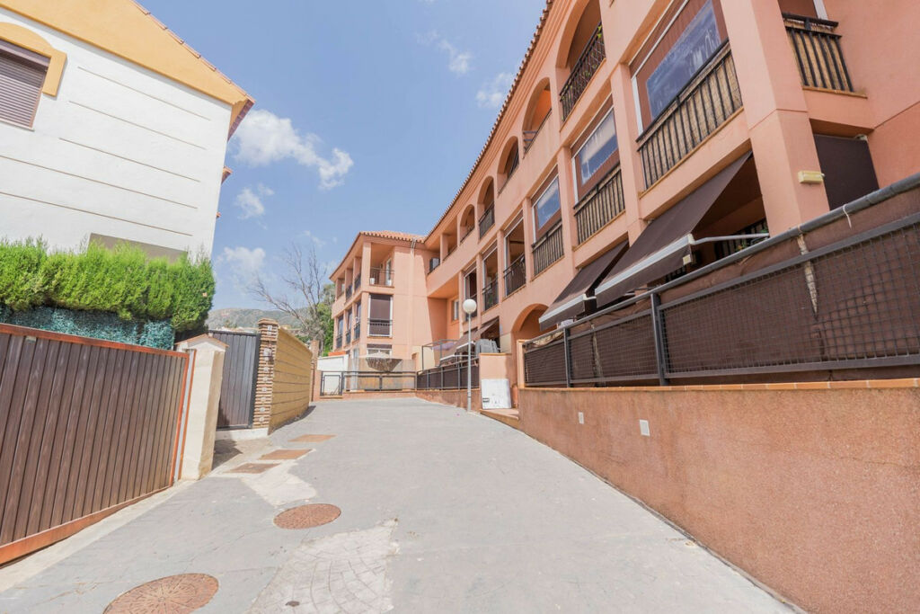 Middle Floor Apartment Benalmadena Málaga - image 18
