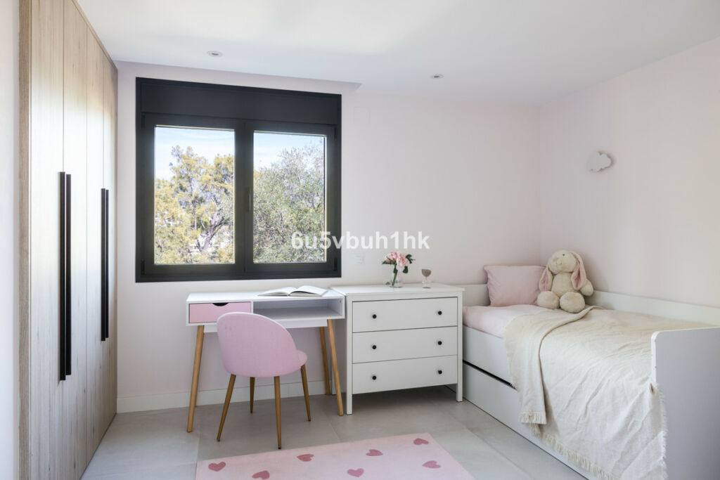 Detached Villa La Quinta Málaga - image 18