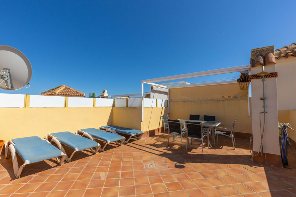 Middle Floor Apartment Los Altos Alicante - image 18