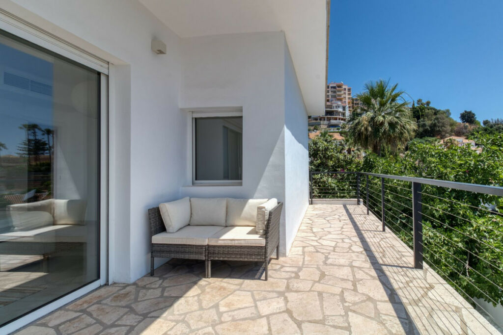 Detached Villa Torremuelle Málaga - image 18