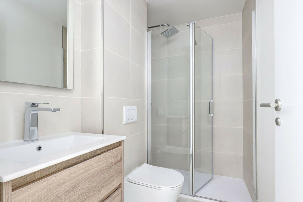 Middle Floor Apartment Fuengirola Málaga - image 14