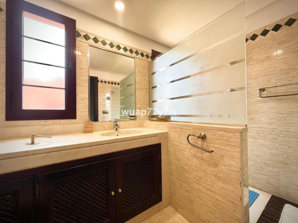 Penthouse La Mairena Málaga - image 18