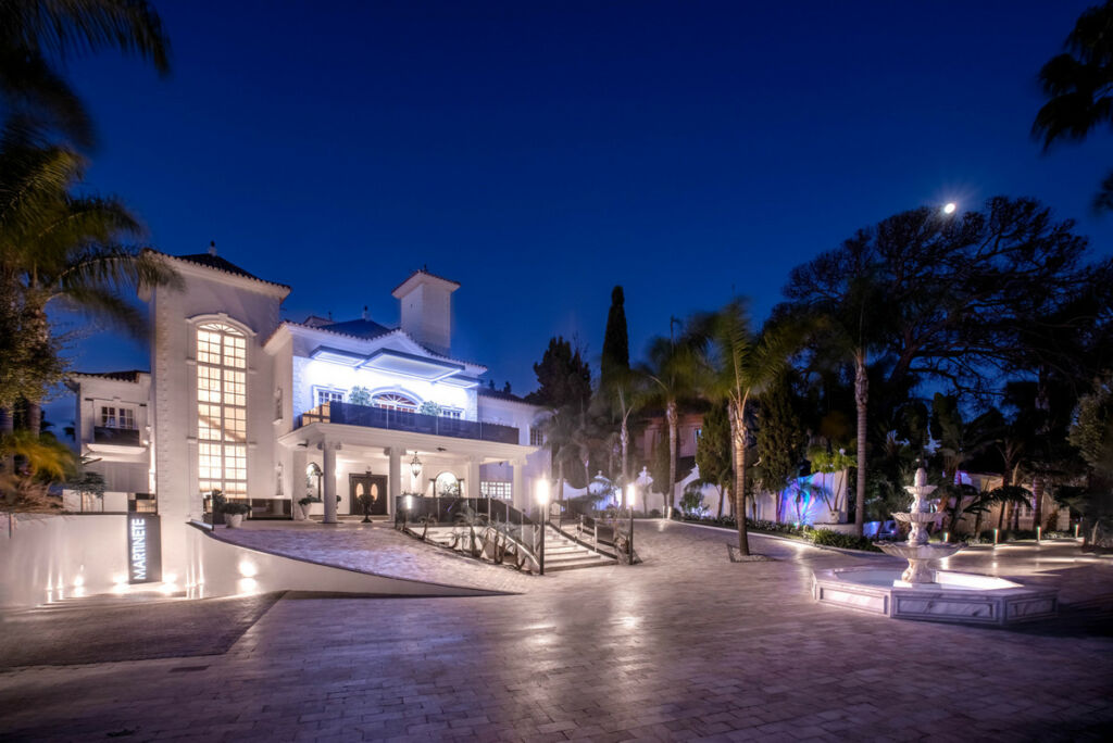 Detached Villa Puerto Banús Málaga - image 18