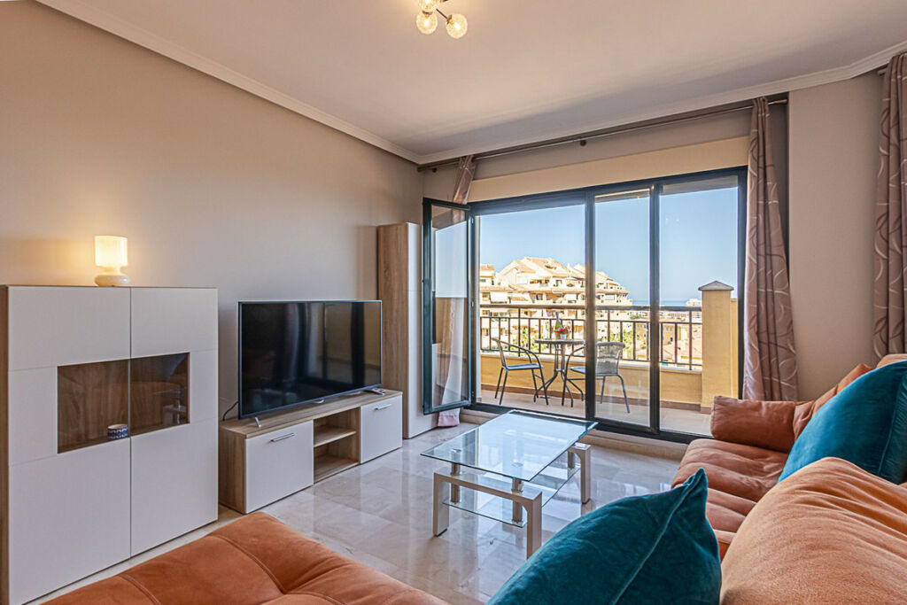 Middle Floor Apartment Benalmadena Málaga - image 18