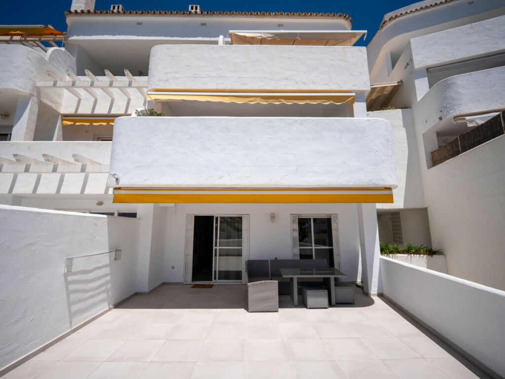 Middle Floor Apartment Nueva Andalucía Málaga - image 18
