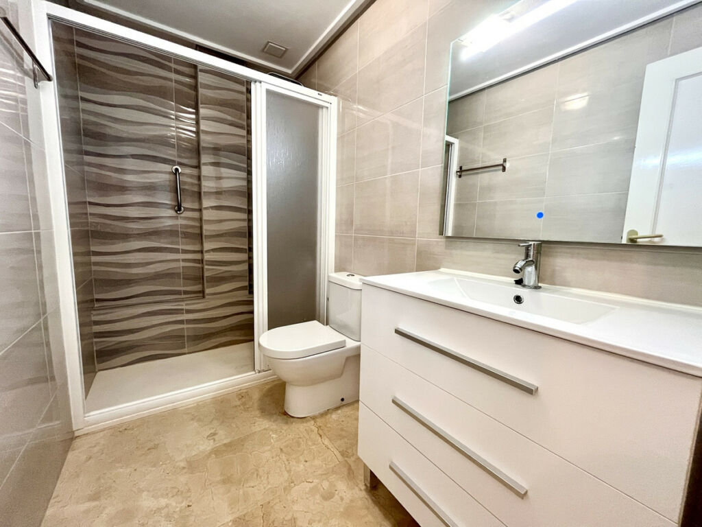 Penthouse Dehesa de Campoamor Alicante - image 18